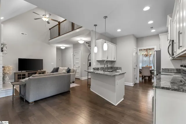 $534,900 | 8 Spur Drive, Travelers Rest, SC 29690