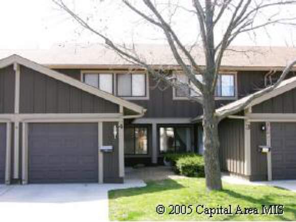 4 Oakbend Court Springfield, IL 62704 - Photo 1 of 8