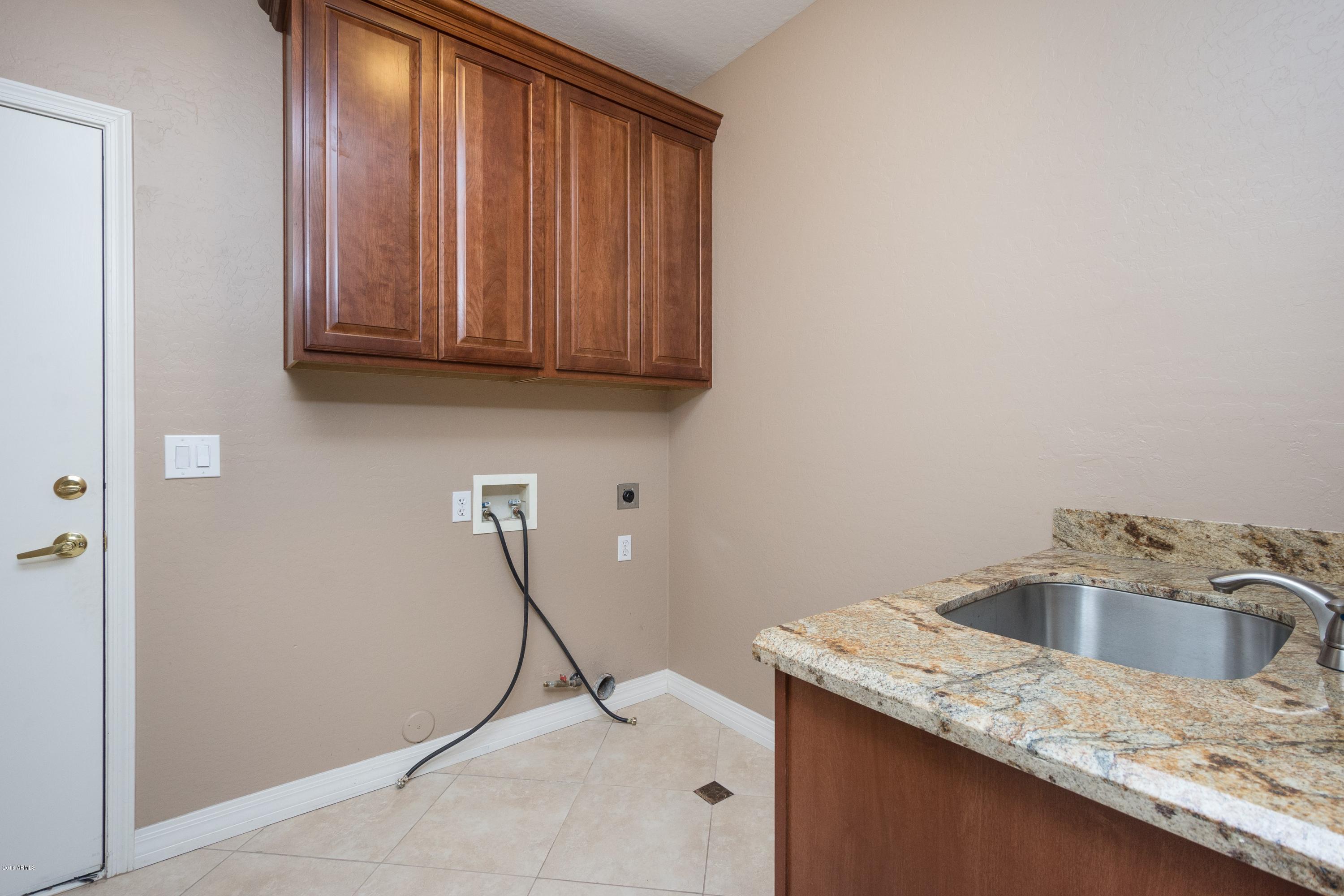 903 East Redfield Road Phoenix, AZ 85022 - Photo 21 of 27 021_Laundry Room