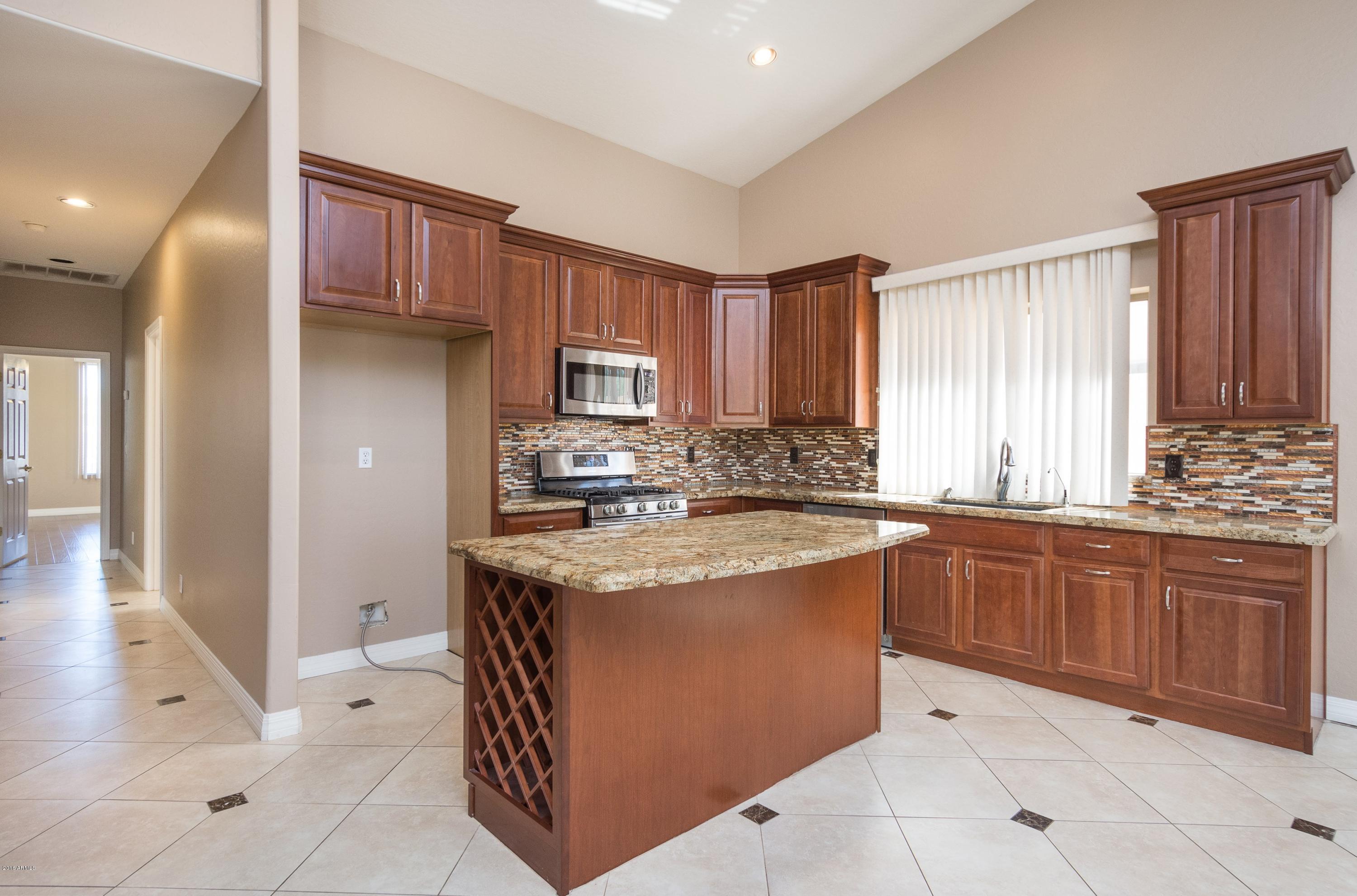 903 East Redfield Road Phoenix, AZ 85022 - Photo 5 of 27 005_Kitchen