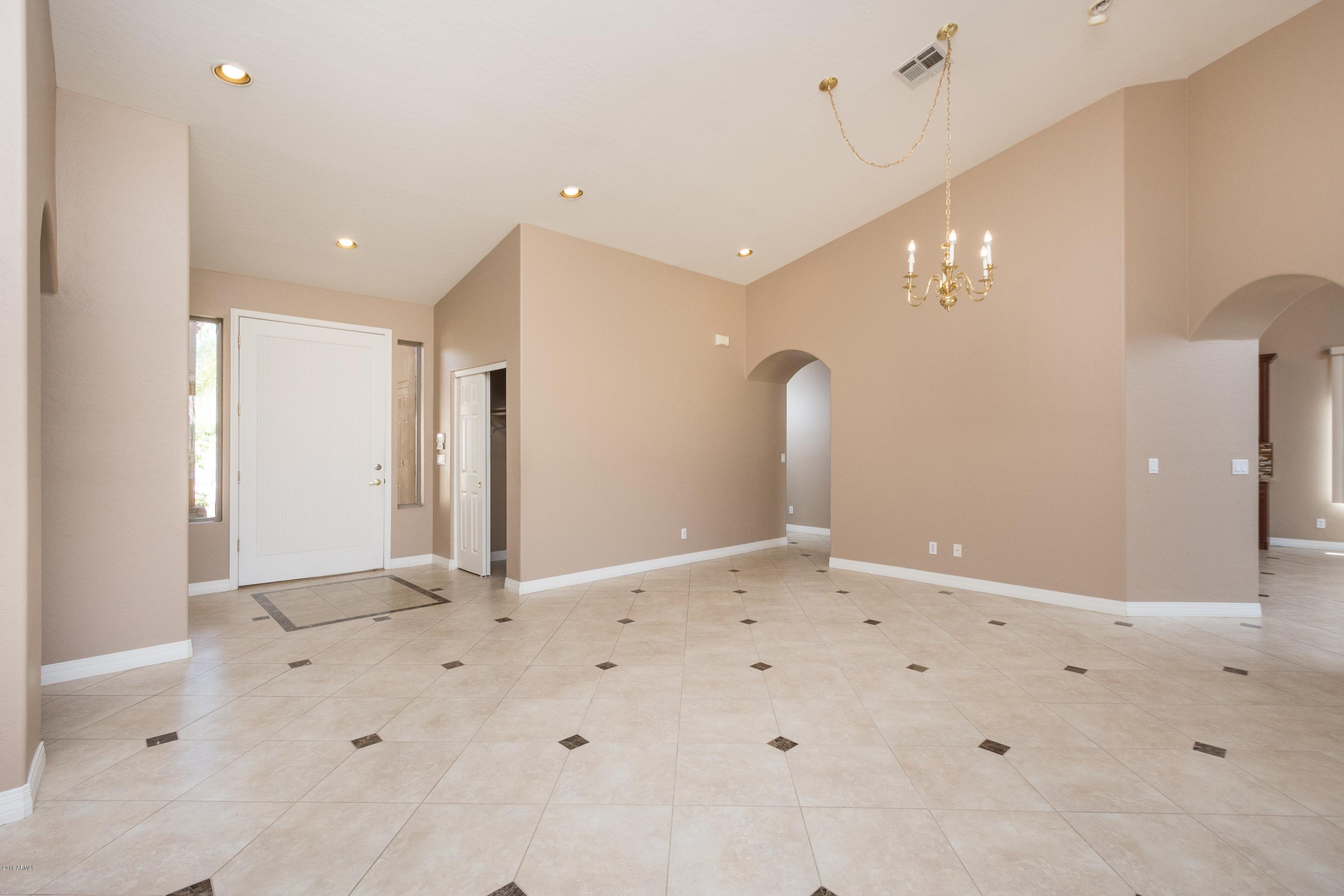 903 East Redfield Road Phoenix, AZ 85022 - Photo 8 of 27 008_Entry - Formal Living