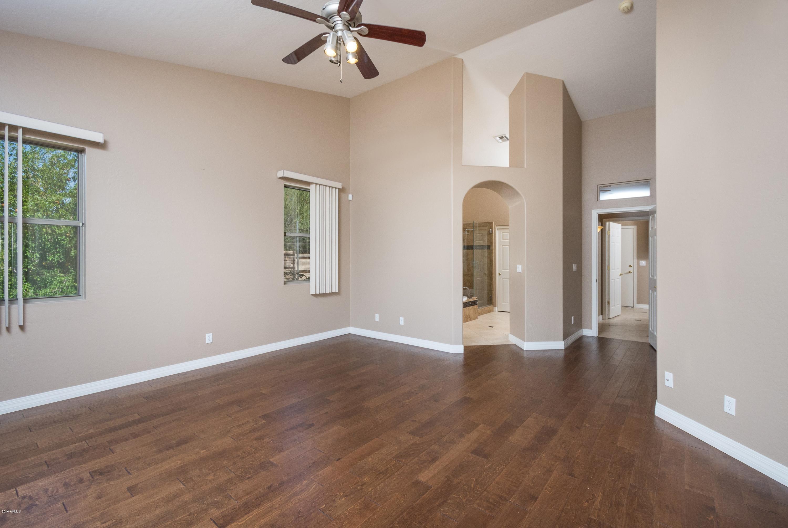 903 East Redfield Road Phoenix, AZ 85022 - Photo 10 of 27 010_Master Suite