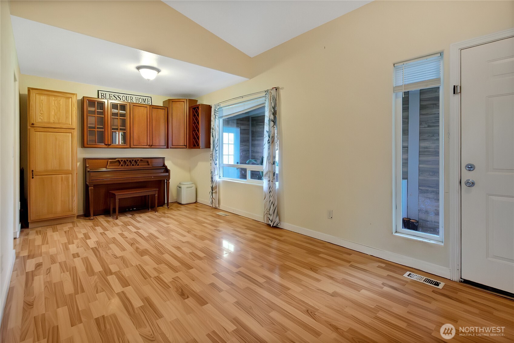 31008 77th Avenue South Roy, WA 98580 - Photo 4 of 31