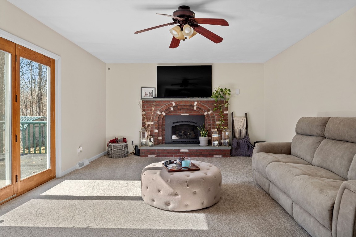 4668 Foster Valley Road Endicott, NY 13760 - Photo 14 of 32 Gallery Image 14