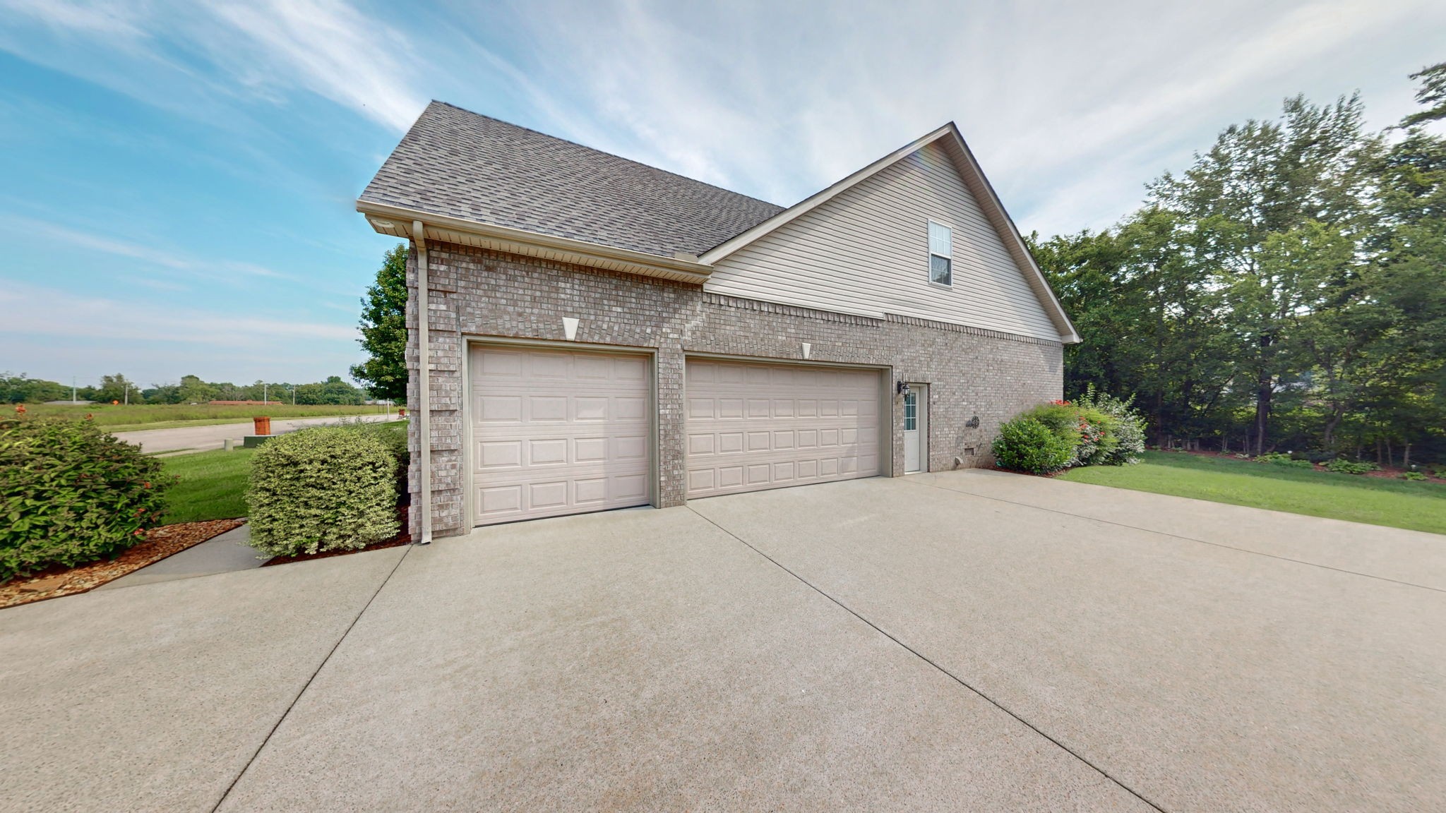 257 Conquest Road Murfreesboro, TN 37128 - Photo 33 of 44 a front view of a house with porch