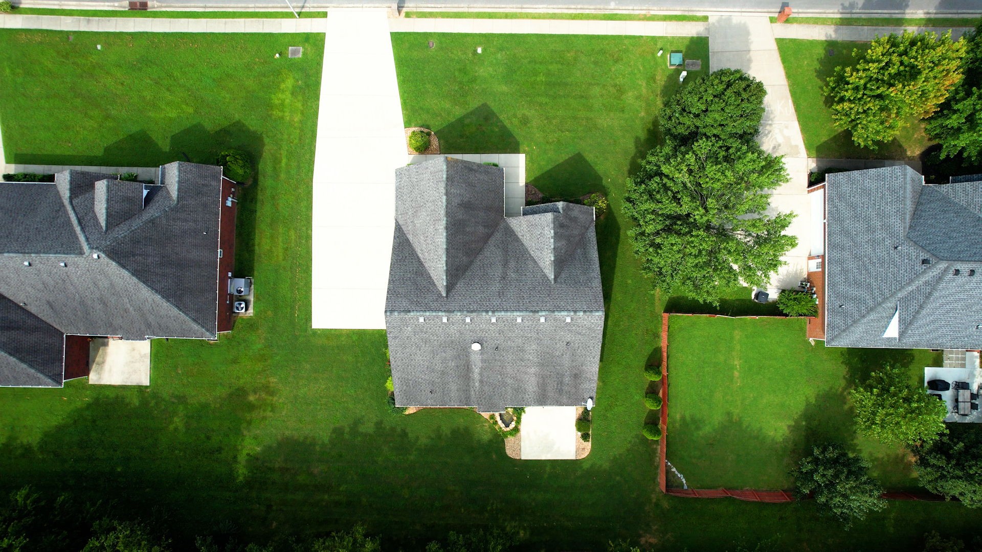 257 Conquest Road Murfreesboro, TN 37128 - Photo 38 of 44 an aerial view of a house with a yard