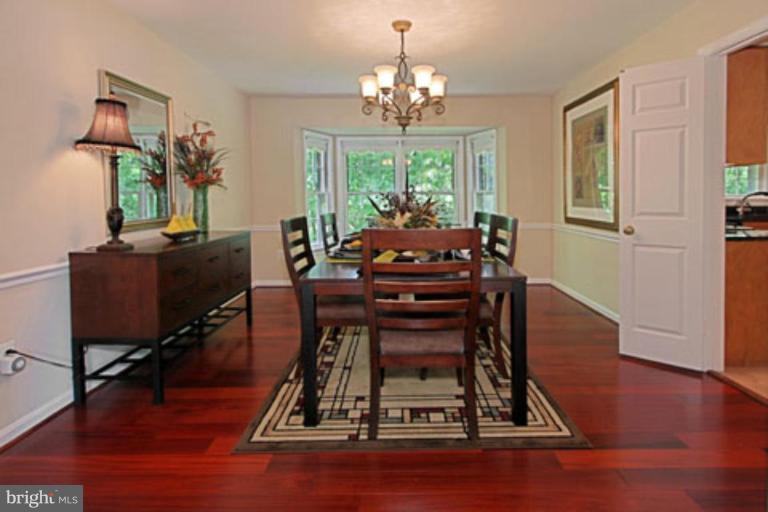 11978 Grey Squirrel Lane Reston, VA 20194 - Photo 4 of 21 Dining Room