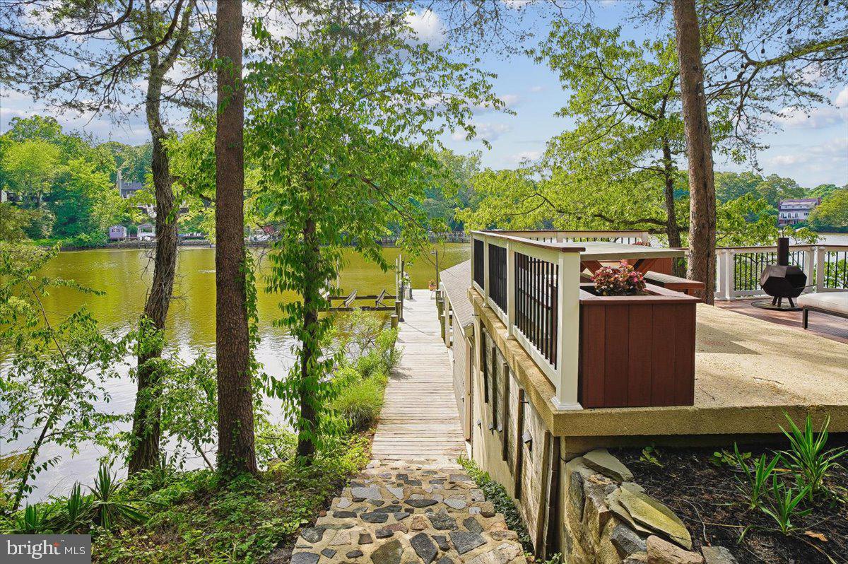 300 Magothy Bridge Road Pasadena, MD 21122 - Photo 10 of 117 Dock