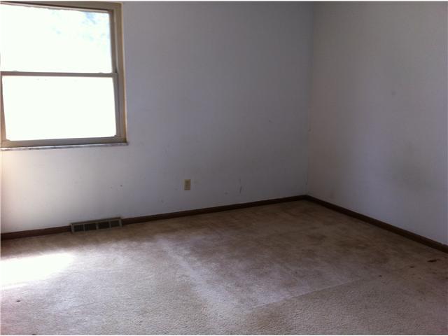 1365 Noe Bixby Road Columbus, OH 43232 - Photo 10 of 12