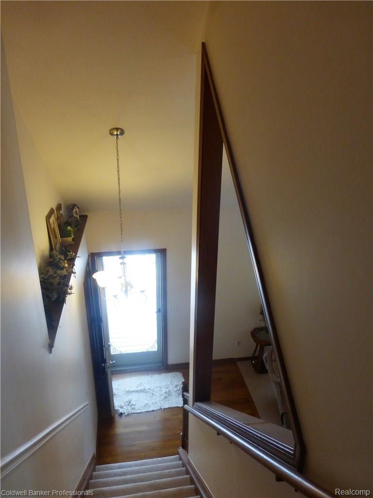 8654 Indian Clarkston, MI 48348 - Photo 15 of 35 11.JPG