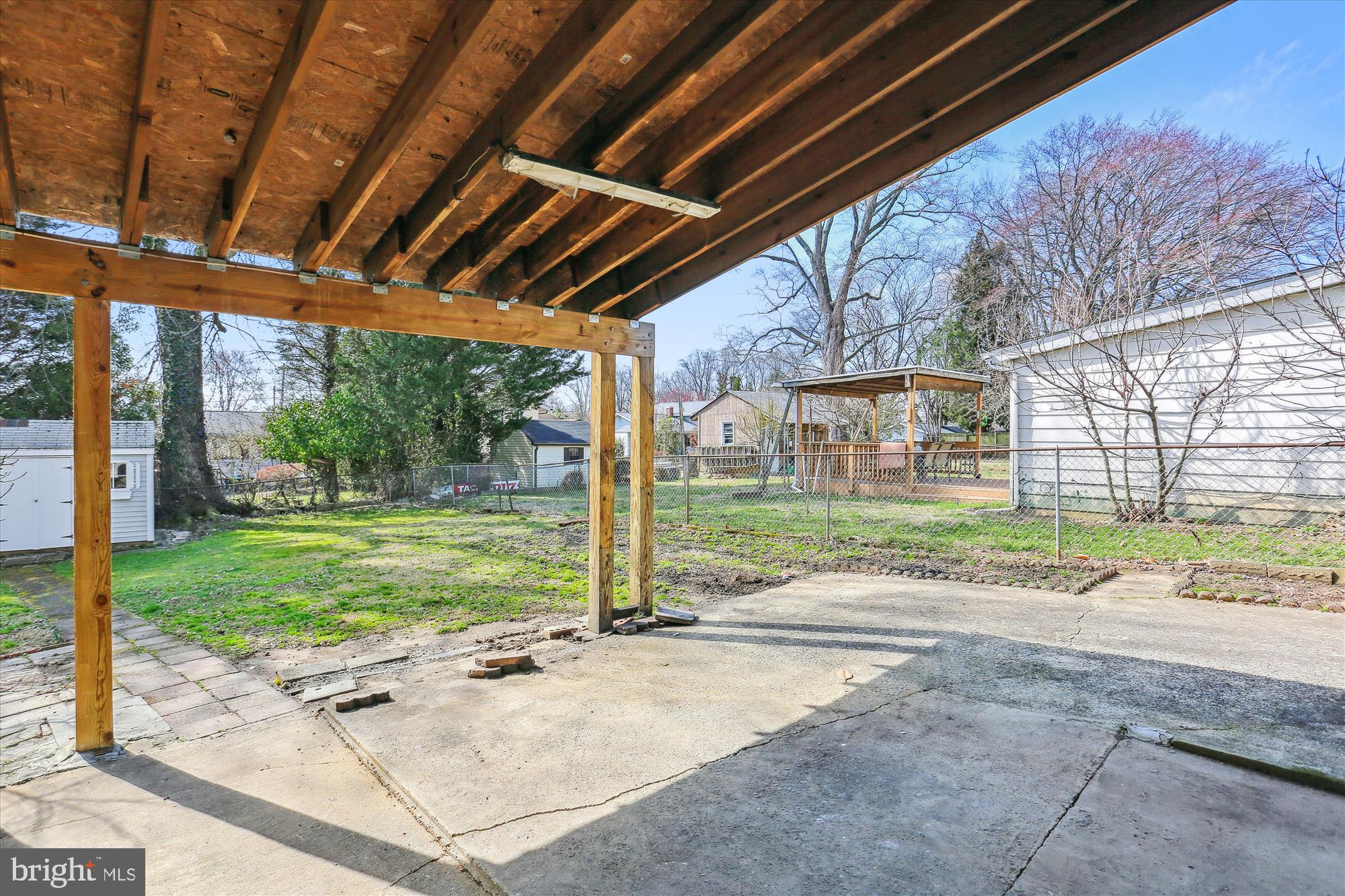 4104 Ferrara Drive Silver Spring, MD 20906 - Photo 25 of 30 patio