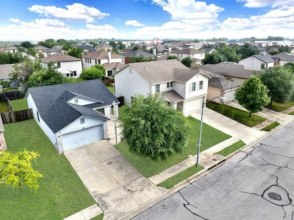 $254,900 | 510 Glacier Point Trail, Taylor, TX 76574