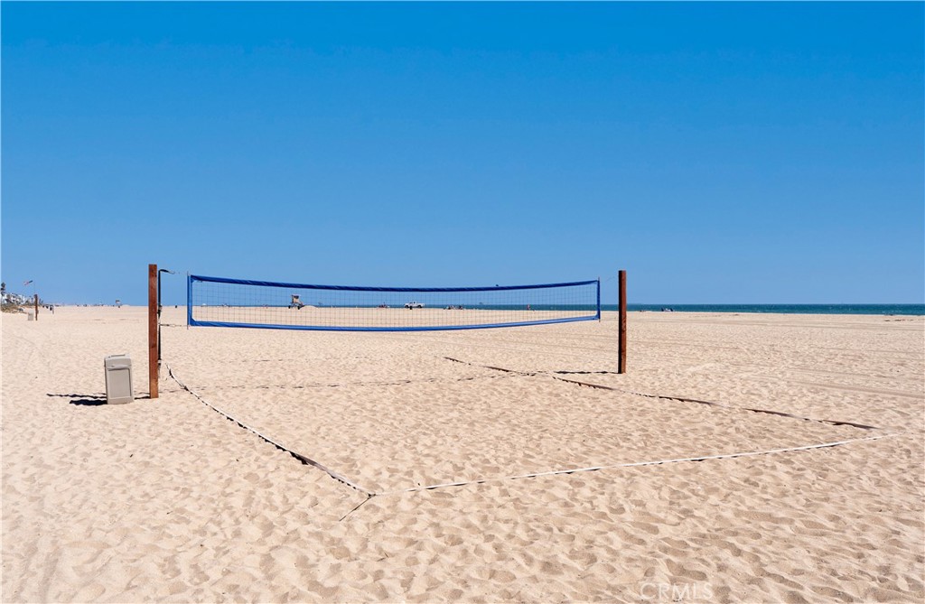 53 B Surfside Avenue Surfside, CA 90743 - Photo 10 of 42 Private Volleyball Courts