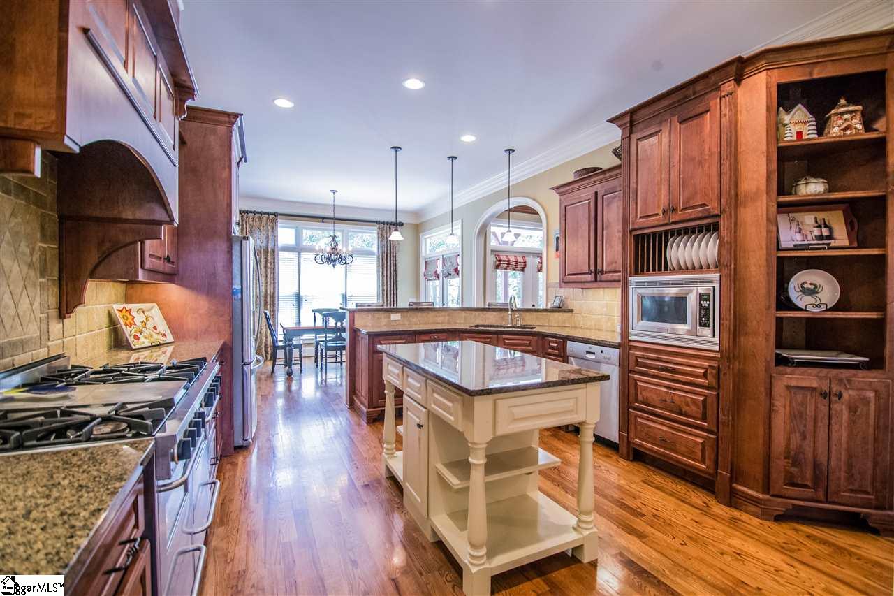 206 Sycamore Ridge Drive Simpsonville, SC 29681 - Photo 8 of 34 Gallery Image 8