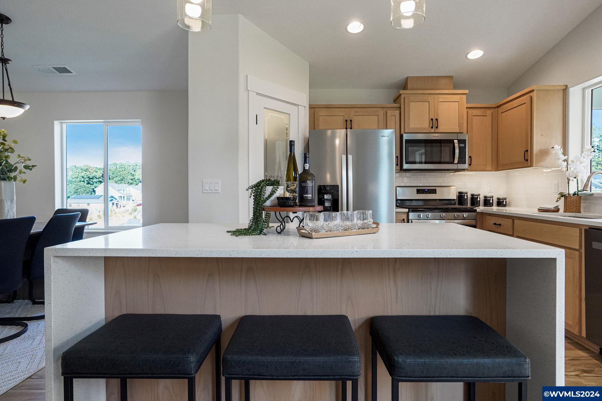 5659 Jeremy Vly Road Southeast Salem, OR 97306 - Photo 12 of 39
