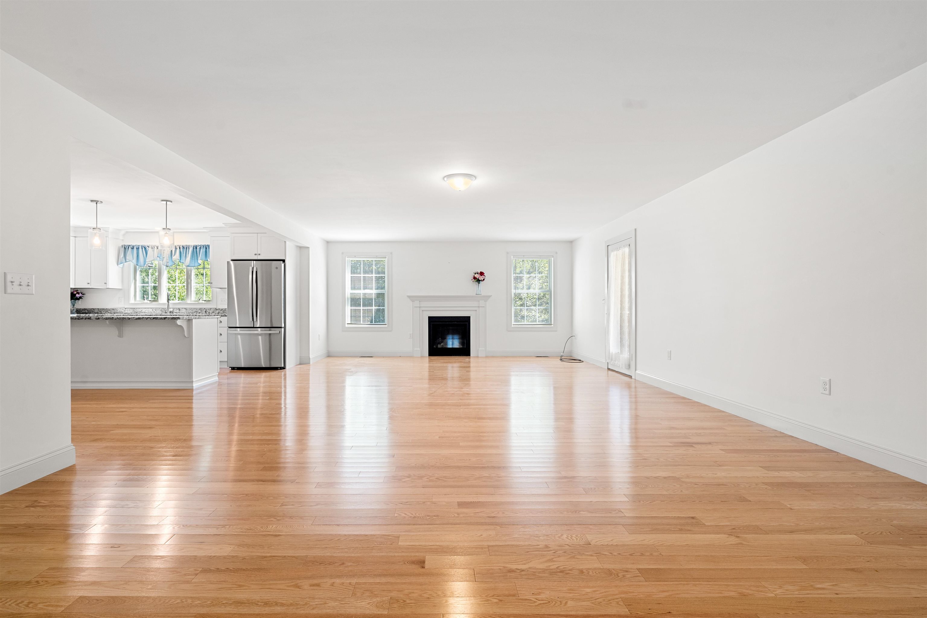 7 Apple Way Epping, NH 03042 - Photo 11 of 39