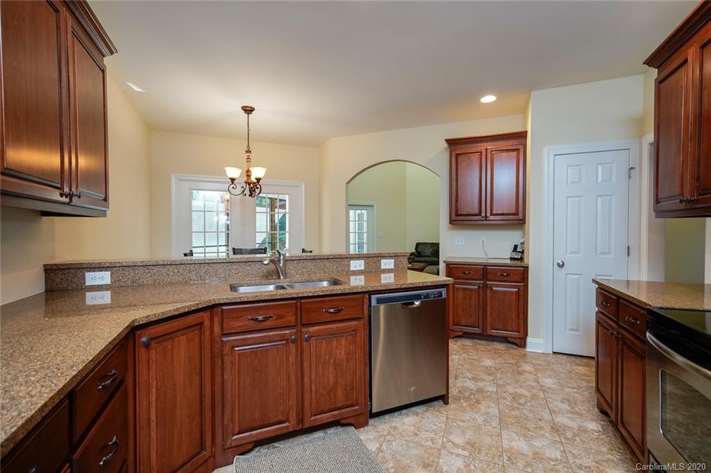 812 North Burris Road McConnells, SC 29726 - Photo 11 of 37 Gallery Image 11