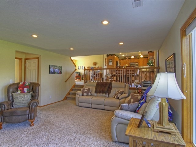18203 Astor Court Colbert, WA 99005 - Photo 4 of 20 Gallery Image 4