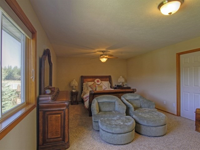 18203 Astor Court Colbert, WA 99005 - Photo 8 of 20 Gallery Image 8
