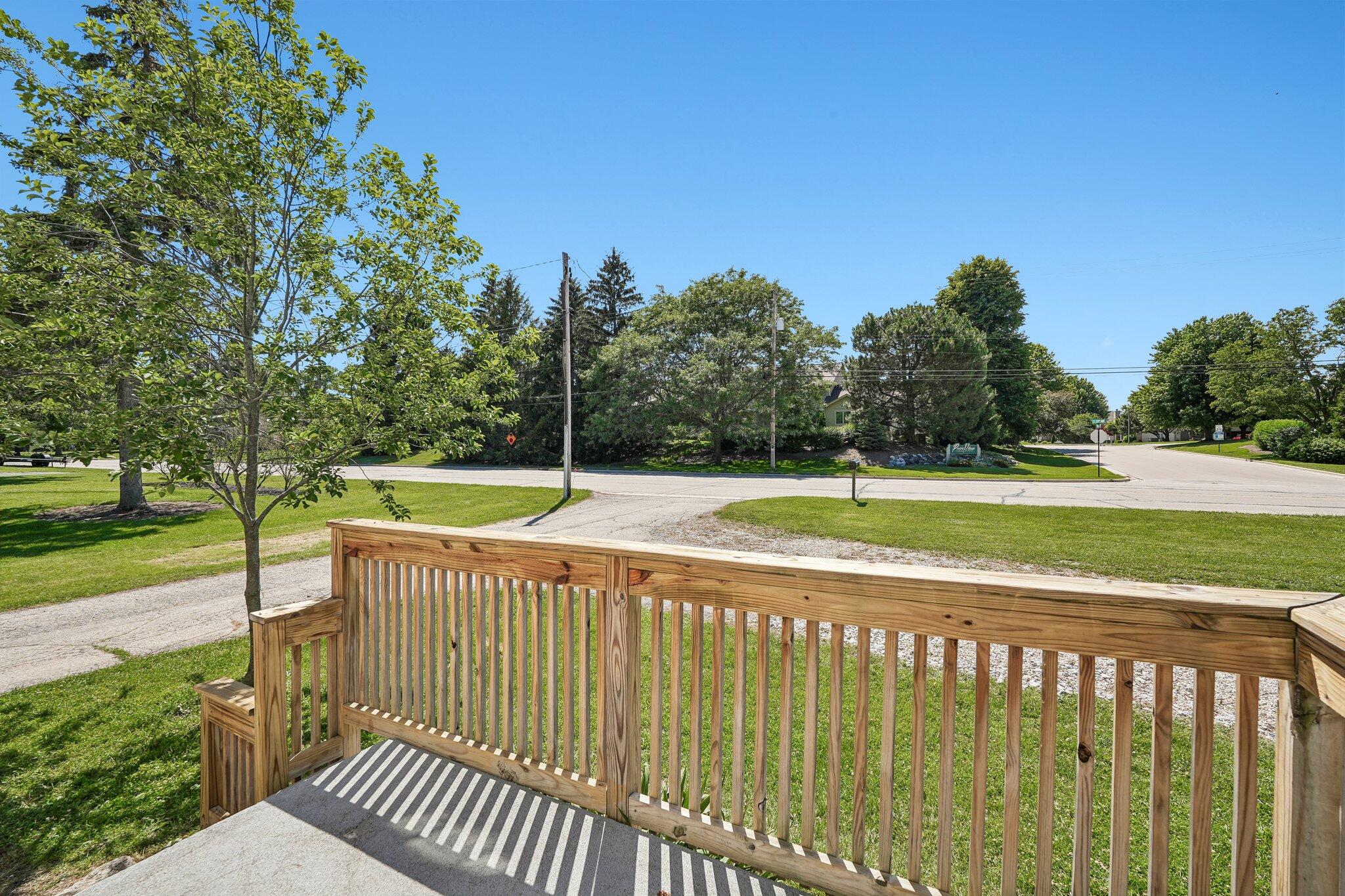 9207 39th Avenue Pleasant Prairie, WI 53142 - Photo 11 of 48 front porch