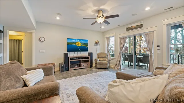 $740,000 | 135 Windjammer Estates Drive, Lake Ozark, MO 65049