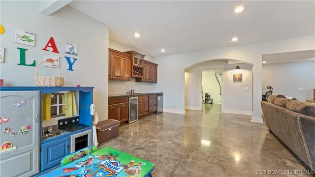 $740,000 | 135 Windjammer Estates Drive, Lake Ozark, MO 65049