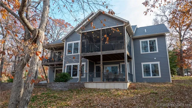 $740,000 | 135 Windjammer Estates Drive, Lake Ozark, MO 65049