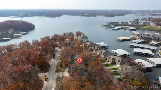 $740,000 | 135 Windjammer Estates Drive, Lake Ozark, MO 65049