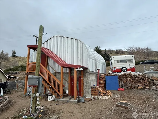 $650,000 | 505 Beach Street, Pateros, WA 98846