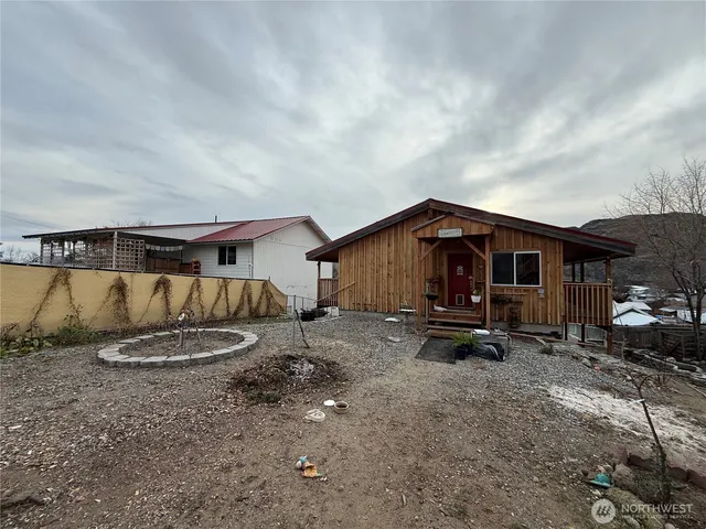 $650,000 | 505 Beach Street, Pateros, WA 98846