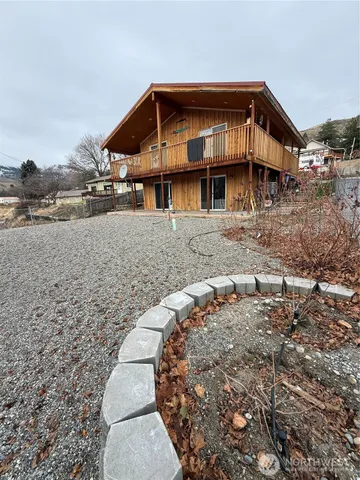 $650,000 | 505 Beach Street, Pateros, WA 98846