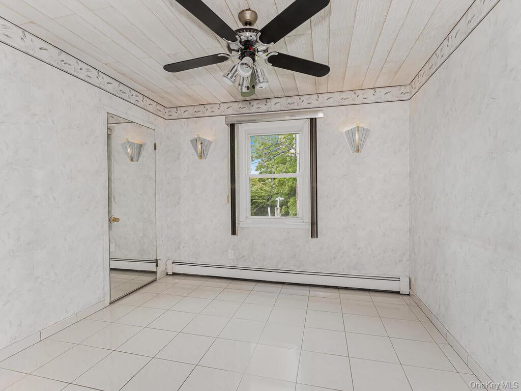 131 Huntsbridge Road, Unit 2 Yonkers, NY 10704 - Photo 5 of 17