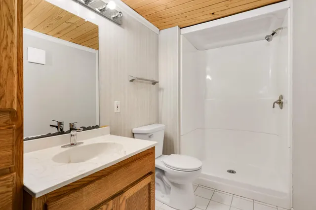 $2,845 | 15625 46th Avenue North, Plymouth, MN 55446