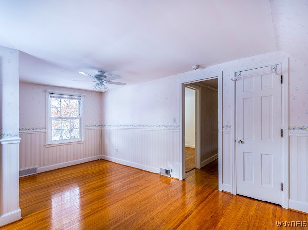 136 North Long Street Amherst, NY 14221 - Photo 25 of 36