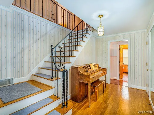 $374,900 | 136 North Long Street, Amherst, NY 14221