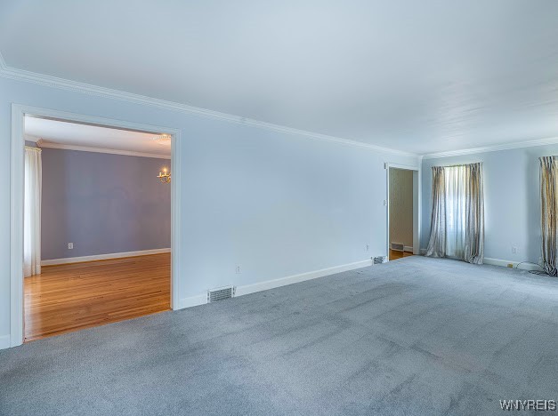 136 North Long Street Amherst, NY 14221 - Photo 6 of 36