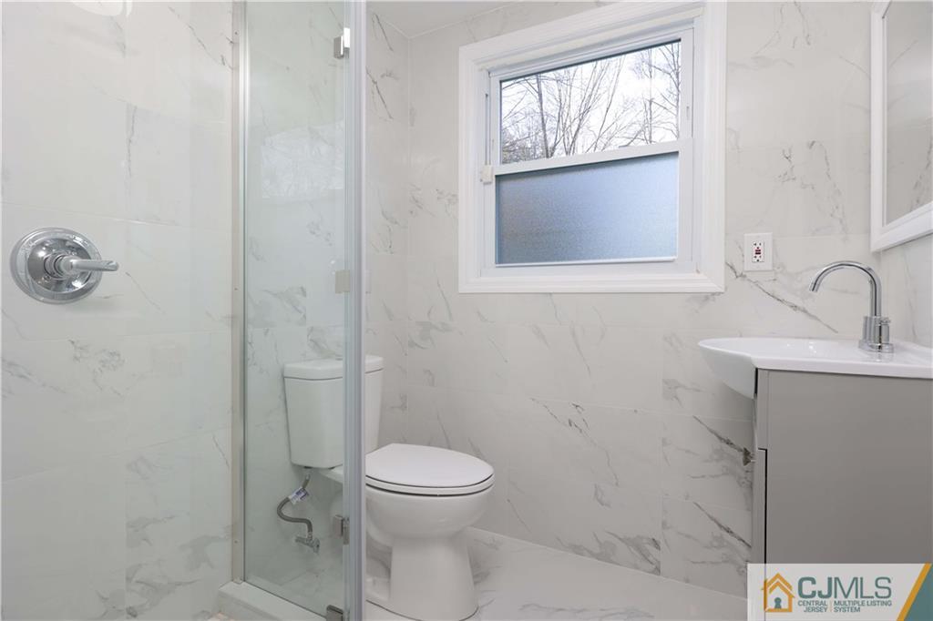 10 University Road East Brunswick, NJ 08816 - Photo 19 of 28 Gallery Image 19