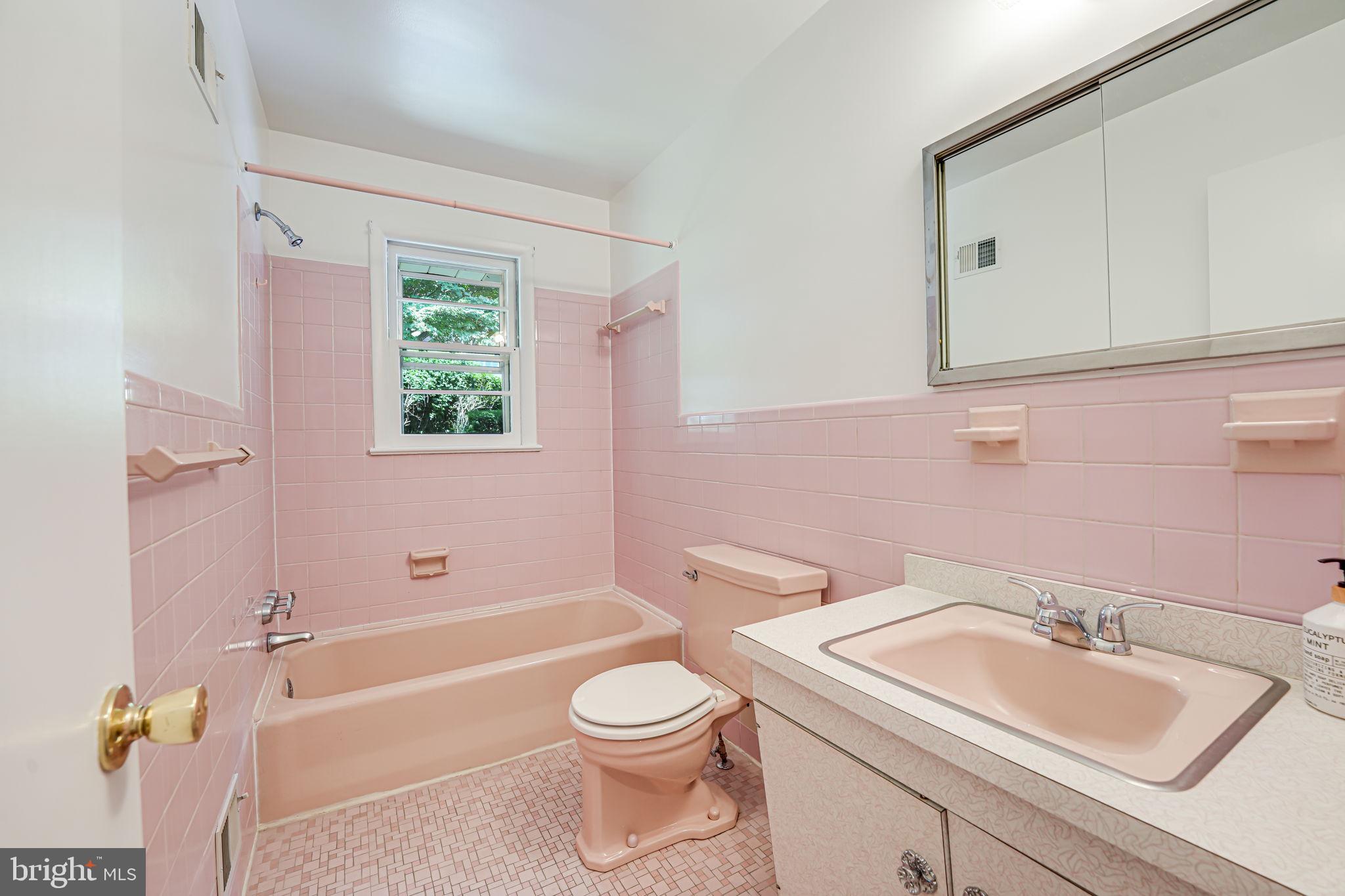 8504 Sundale Drive Silver Spring, MD 20910 - Photo 25 of 39