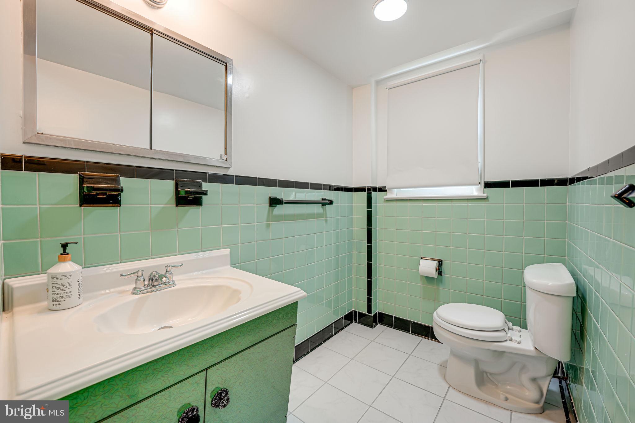 8504 Sundale Drive Silver Spring, MD 20910 - Photo 28 of 39