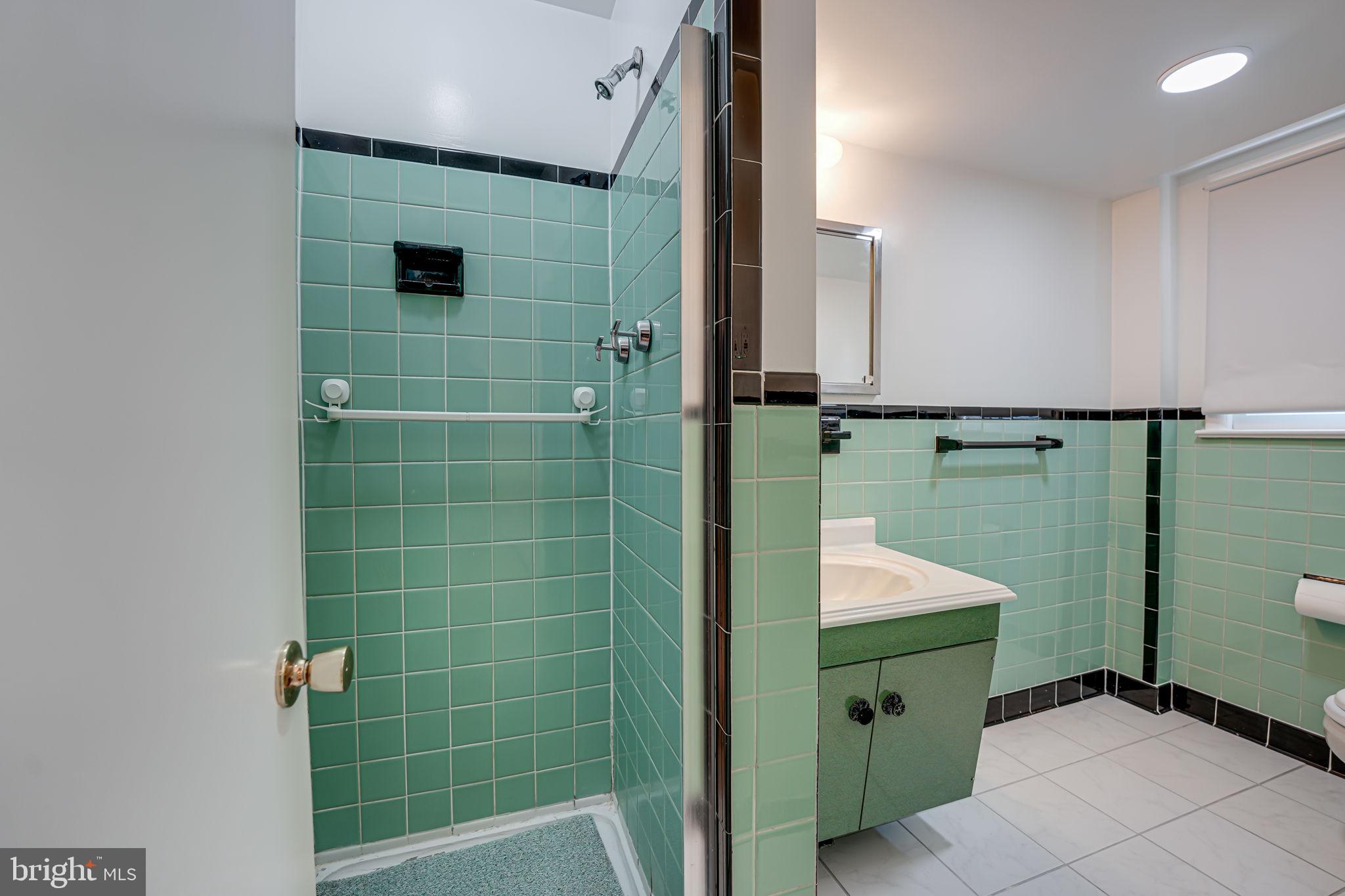 8504 Sundale Drive Silver Spring, MD 20910 - Photo 29 of 39