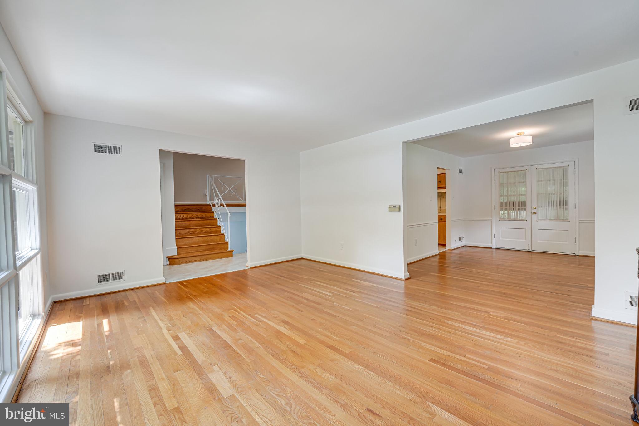 8504 Sundale Drive Silver Spring, MD 20910 - Photo 7 of 39