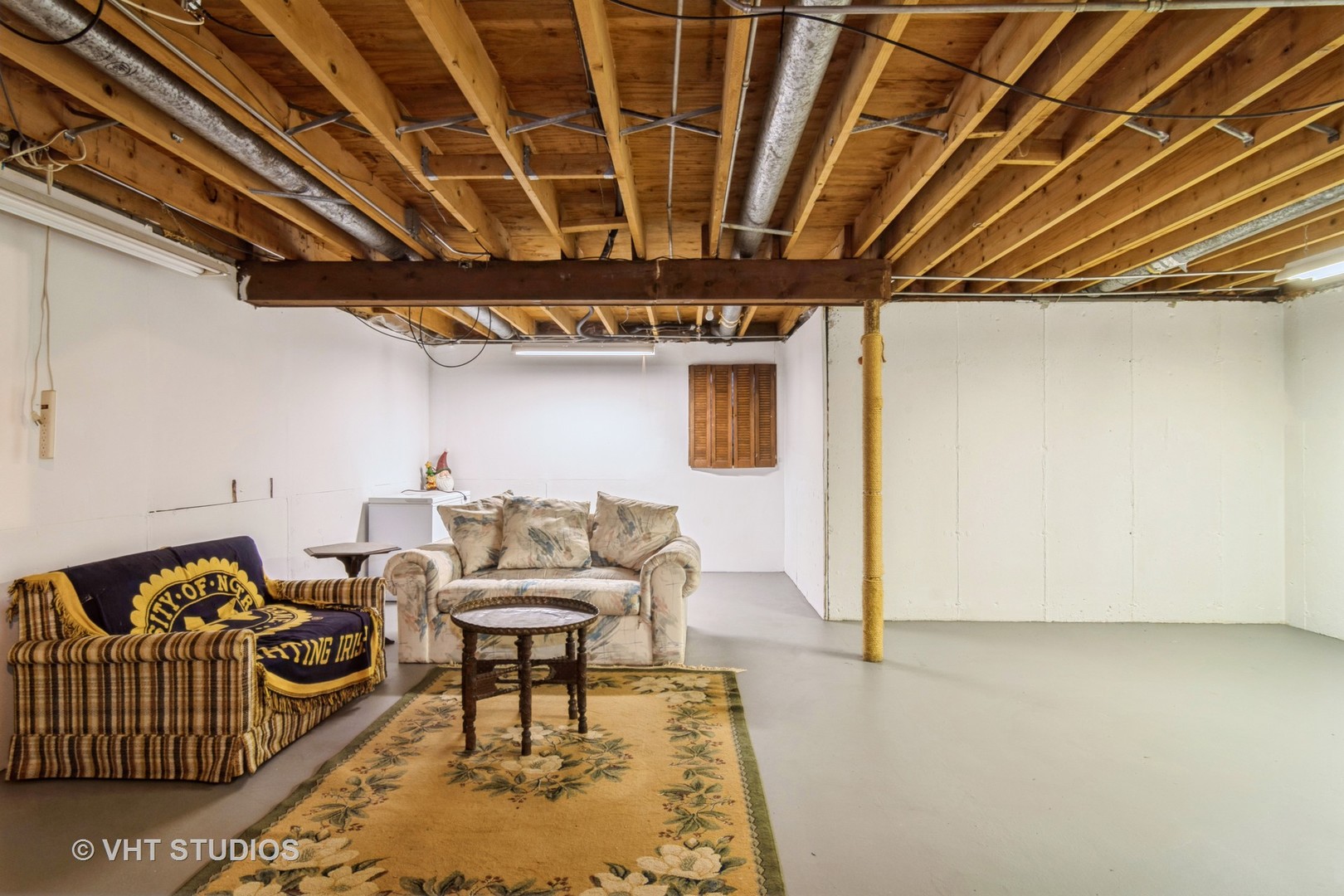 4S768 Pinehurst Drive Naperville, IL 60563 - Photo 14 of 21 a living room with furniture