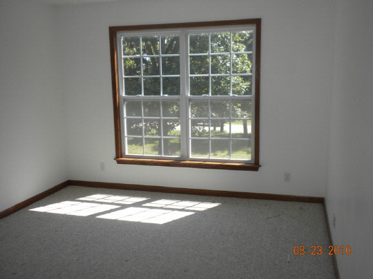 6727 Simpson Road Rockford, IL 61102 - Photo 8 of 10 Gallery Image 8