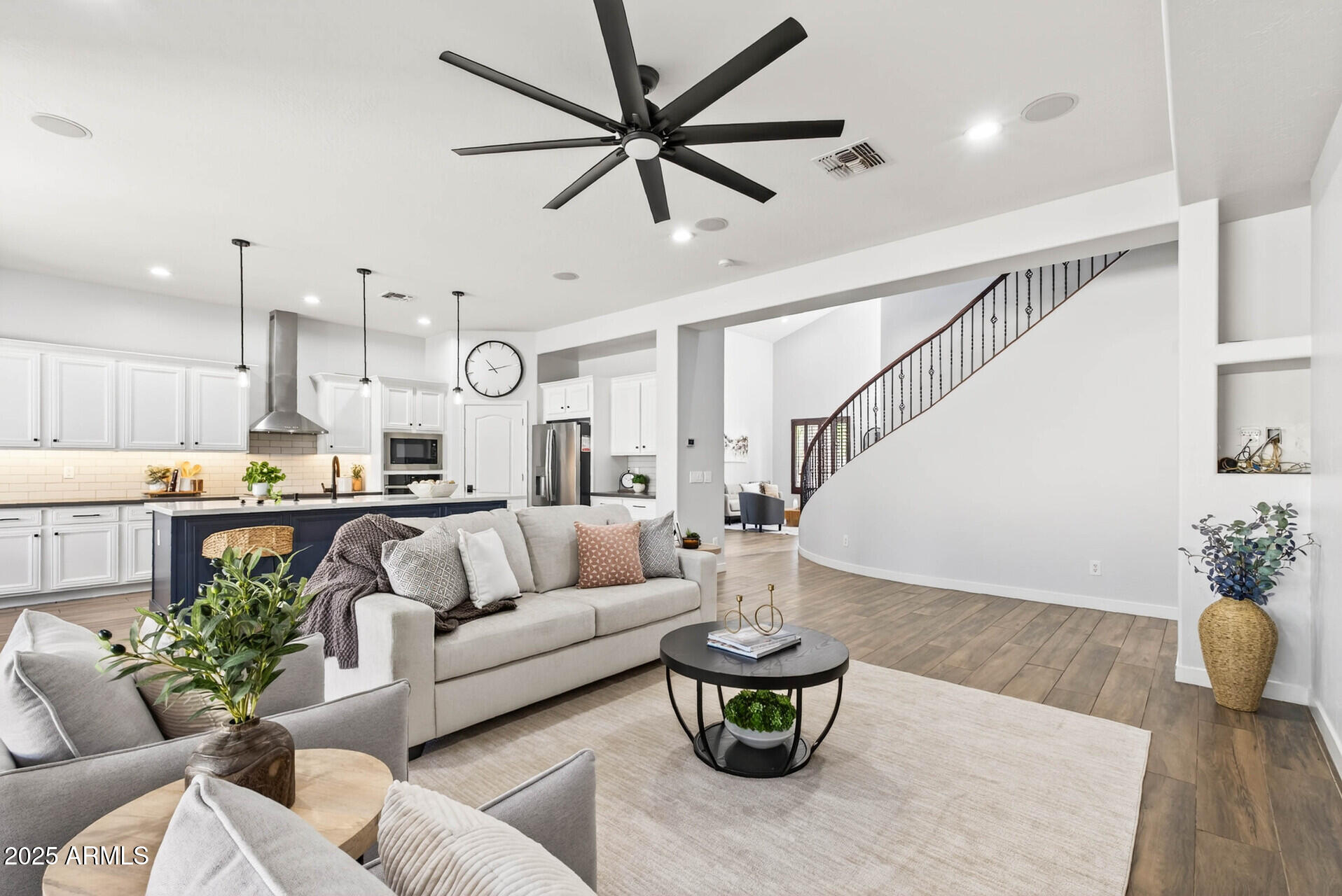 6858 West Peak View Road Peoria, AZ 85383 - Photo 11 of 74 135_6858_W_Peak_View20 (1)_mls