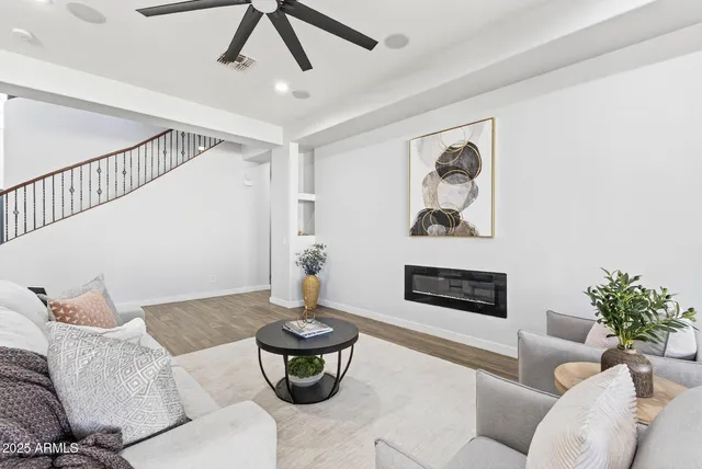 $770,000 | 6858 West Peak View Road, Peoria, AZ 85383