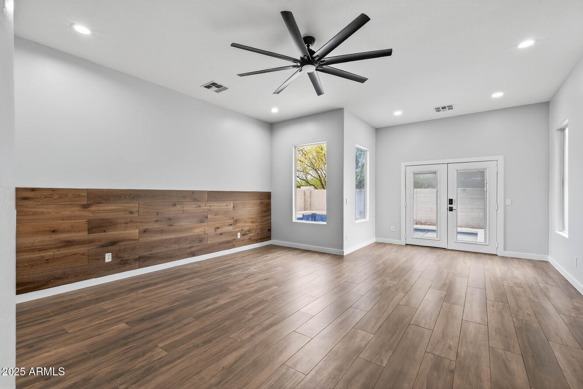 6858 West Peak View Road Peoria, AZ 85383 - Photo 16 of 74 71_6858_W_Peak_View17_mls