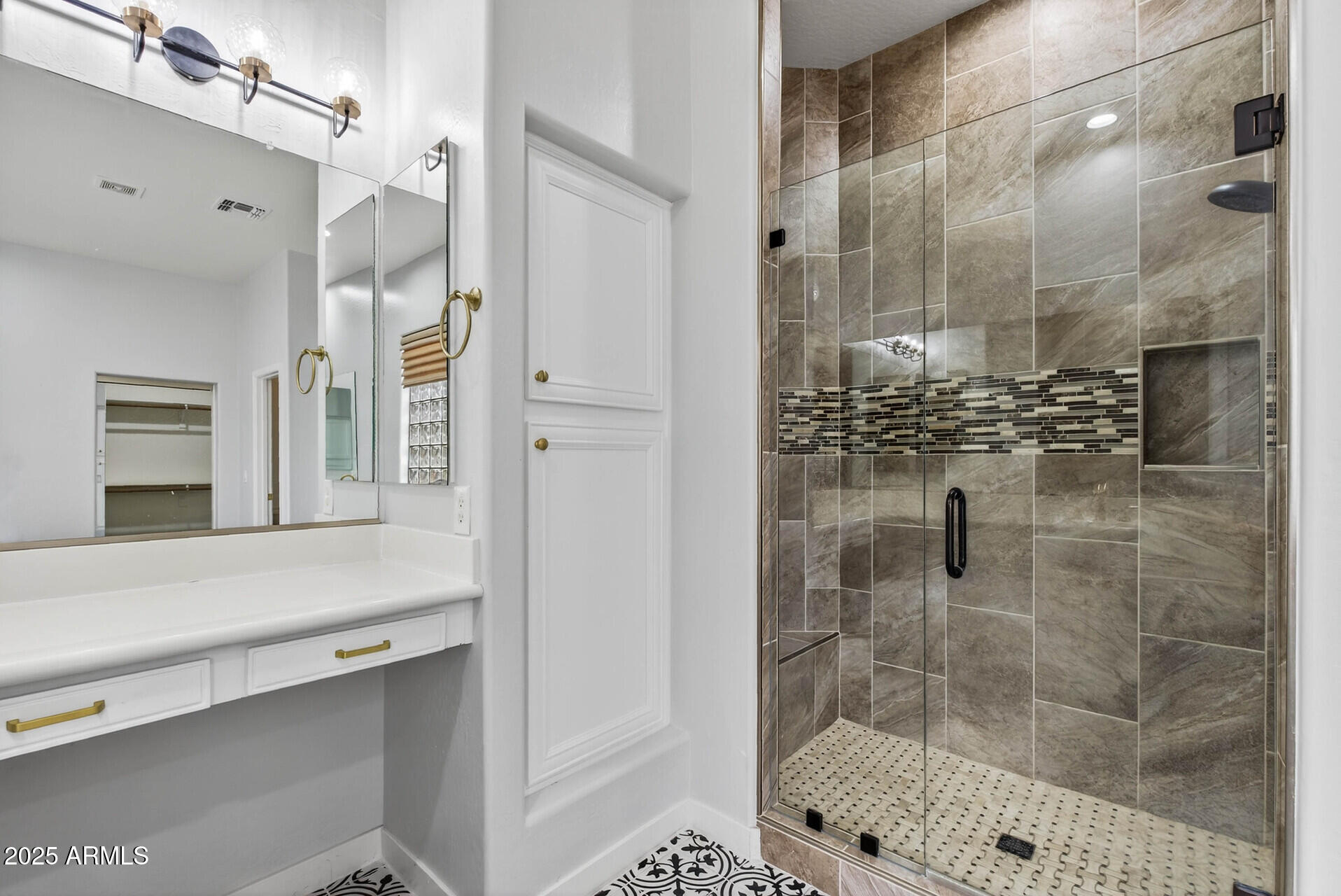 6858 West Peak View Road Peoria, AZ 85383 - Photo 20 of 74 76_6858_W_Peak_View22_mls