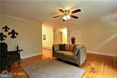 4215 Rinehart Road Westminster, MD 21158 - Photo 3 of 22 Interior (General)