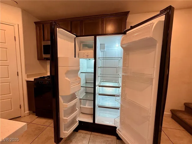 $1,895 | 735 Omaggio Place, Henderson, NV 89011