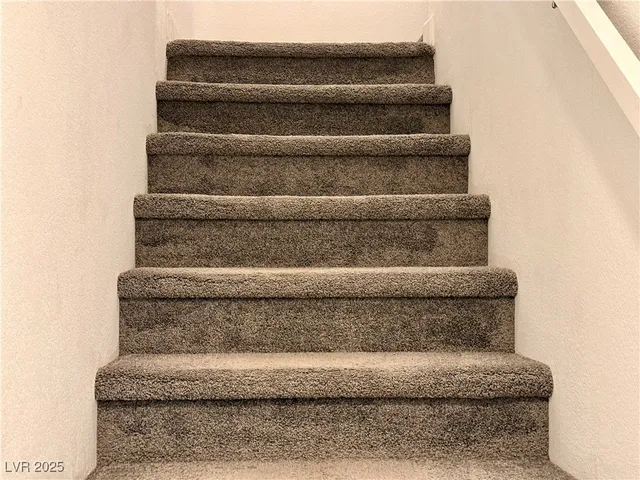 $1,895 | 735 Omaggio Place, Henderson, NV 89011